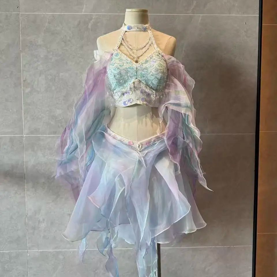 Kostium do cosplay anime, stró – Aquarium & Marine Museum Universiti Malaysia Sabah Kota Kinabalu Sabah Photos recenzja i cena